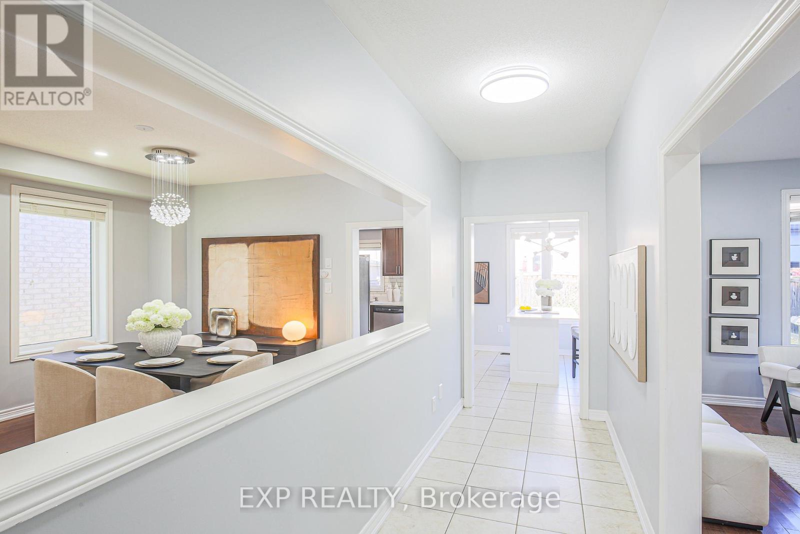 67 Pineforest Place, Markham, Ontario  L6E 2B1 - Photo 7 - N12627690