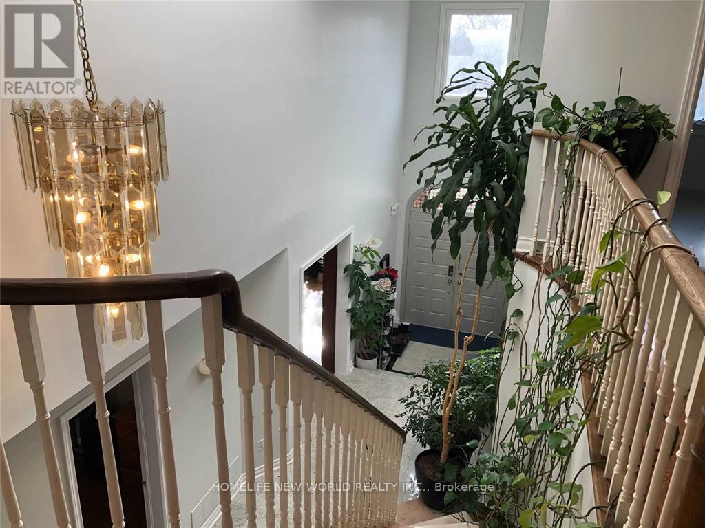 40 Ashdown Crescent, Richmond Hill, Ontario  L4B 1Z7 - Photo 12 - N12627824