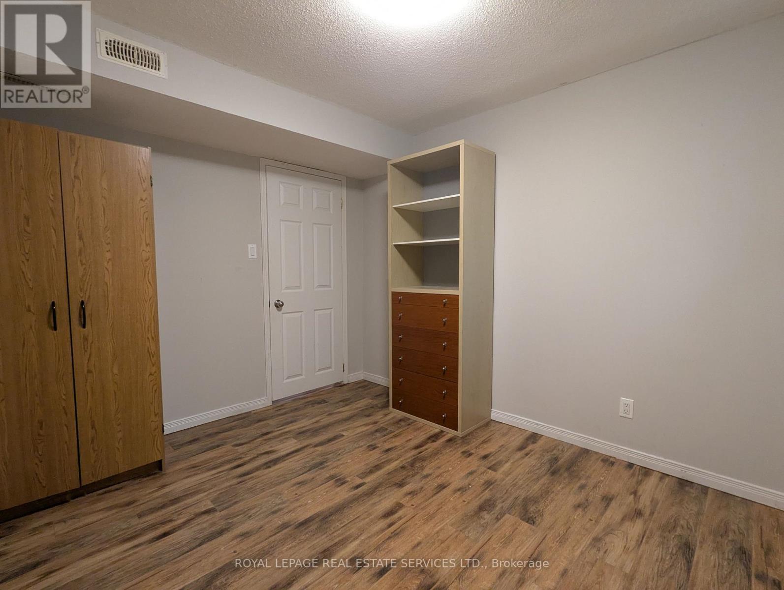 Bsmt - 6053 Leeside Crescent, Mississauga, Ontario  L5M 5K6 - Photo 11 - W12627674