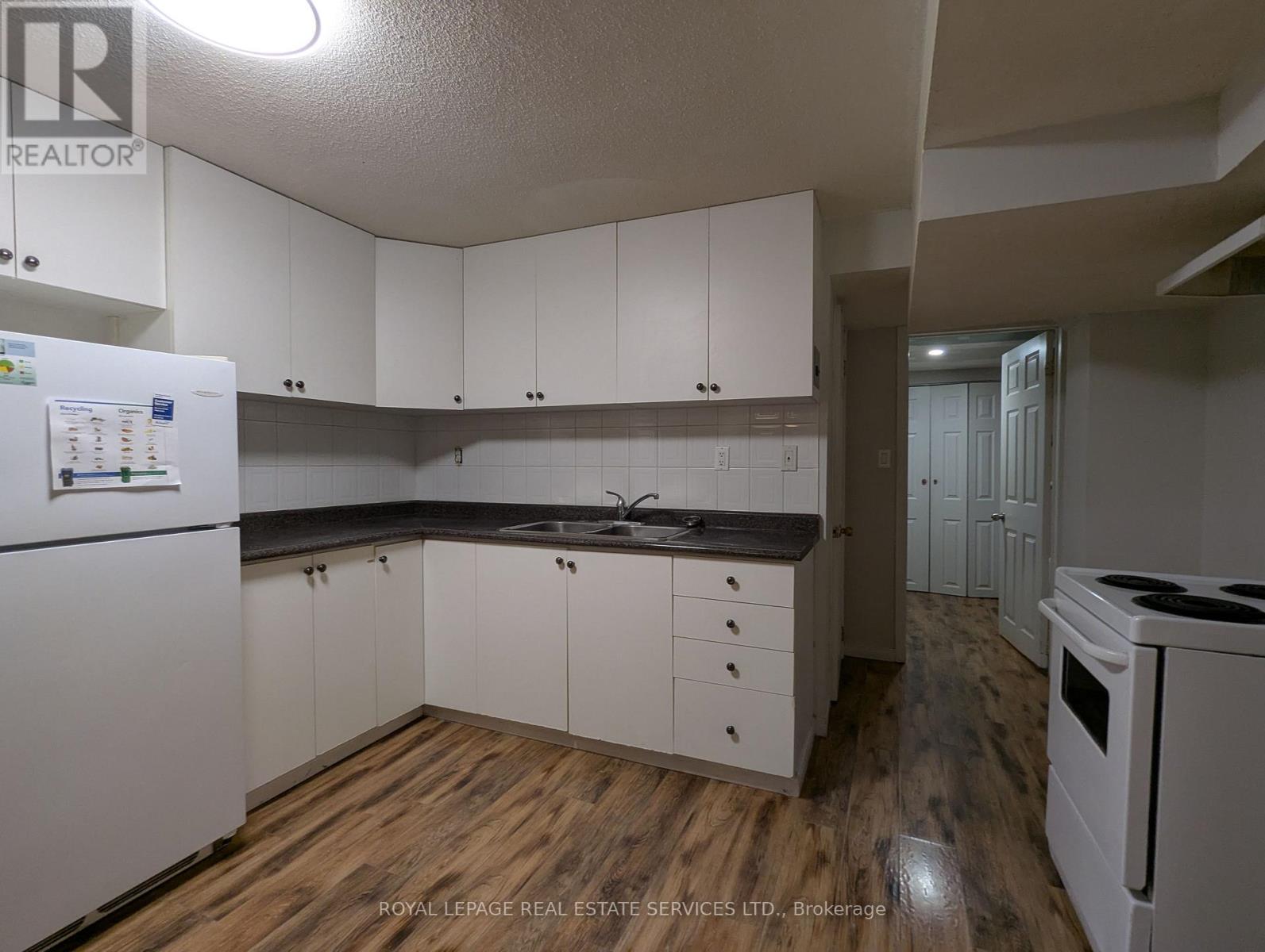 Bsmt - 6053 Leeside Crescent, Mississauga, Ontario  L5M 5K6 - Photo 4 - W12627674