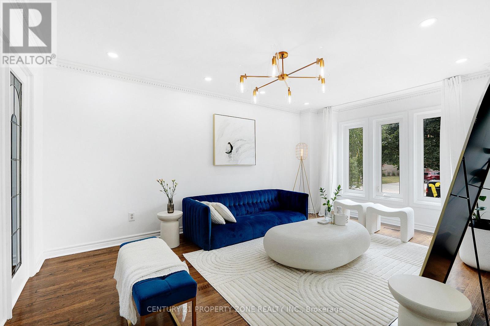 380 Summerchase Drive, Oakville, Ontario  L6H 5T7 - Photo 11 - W12627678