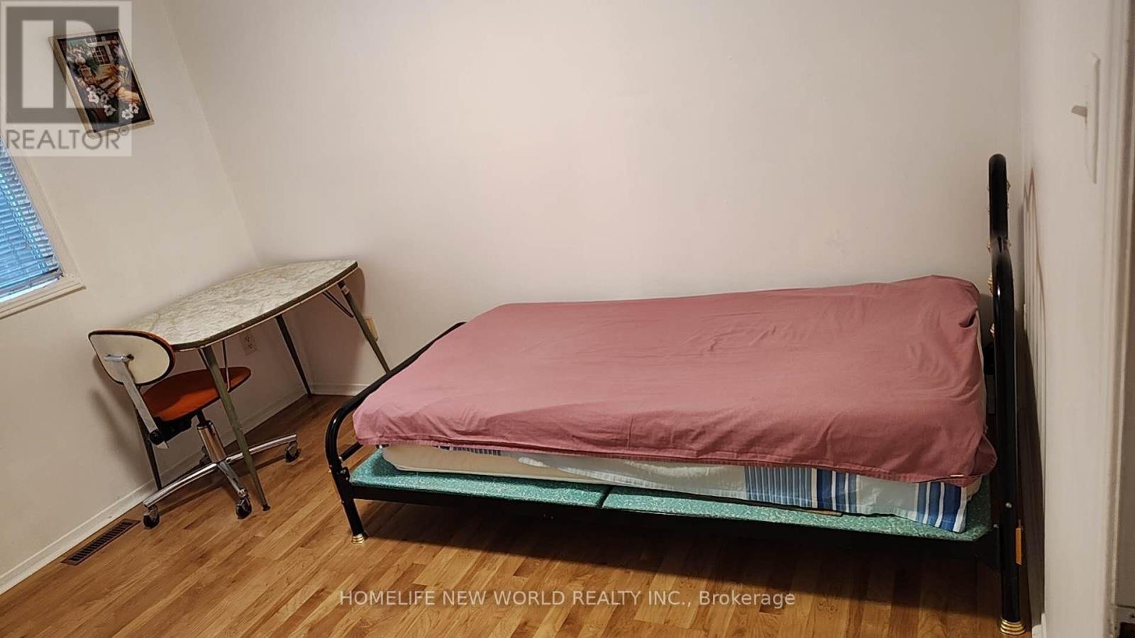 3rd Bedroom - 3050 Olympus Mews, Mississauga, Ontario  L5N 4V7 - Photo 4 - W12627722