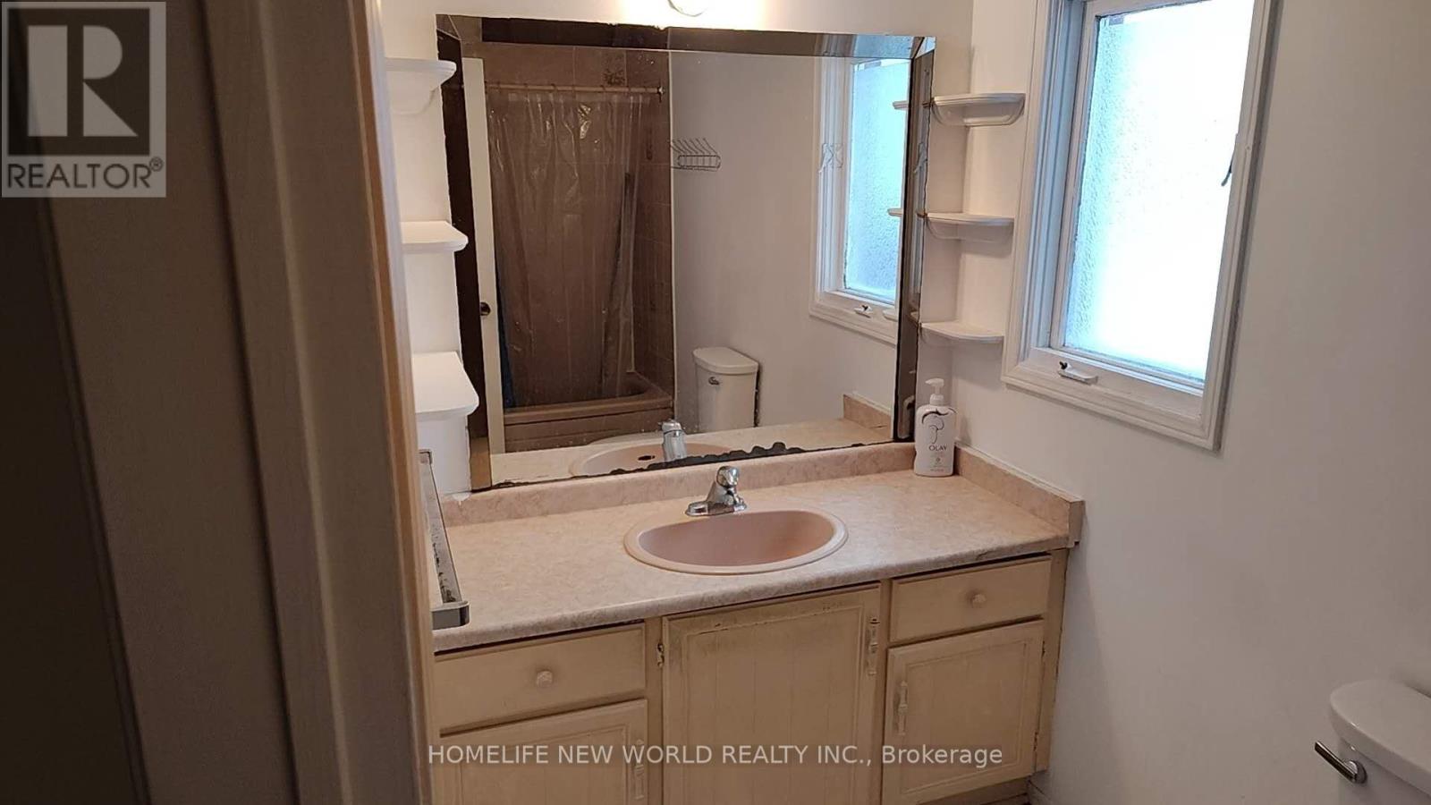 3rd Bedroom - 3050 Olympus Mews, Mississauga, Ontario  L5N 4V7 - Photo 8 - W12627722