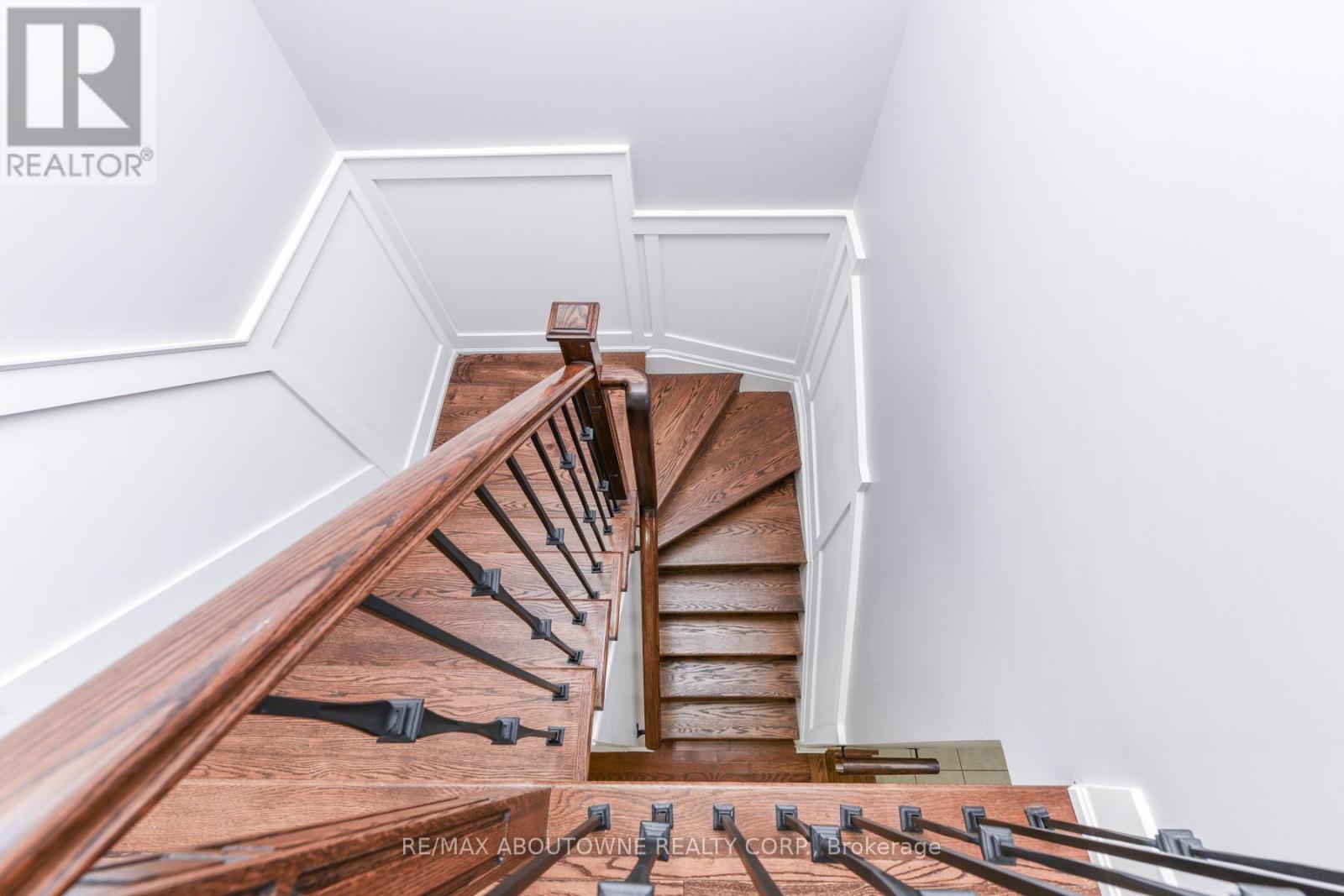 32 Lockheed Crescent, Brampton, Ontario  L7A 3G2 - Photo 21 - W12627764