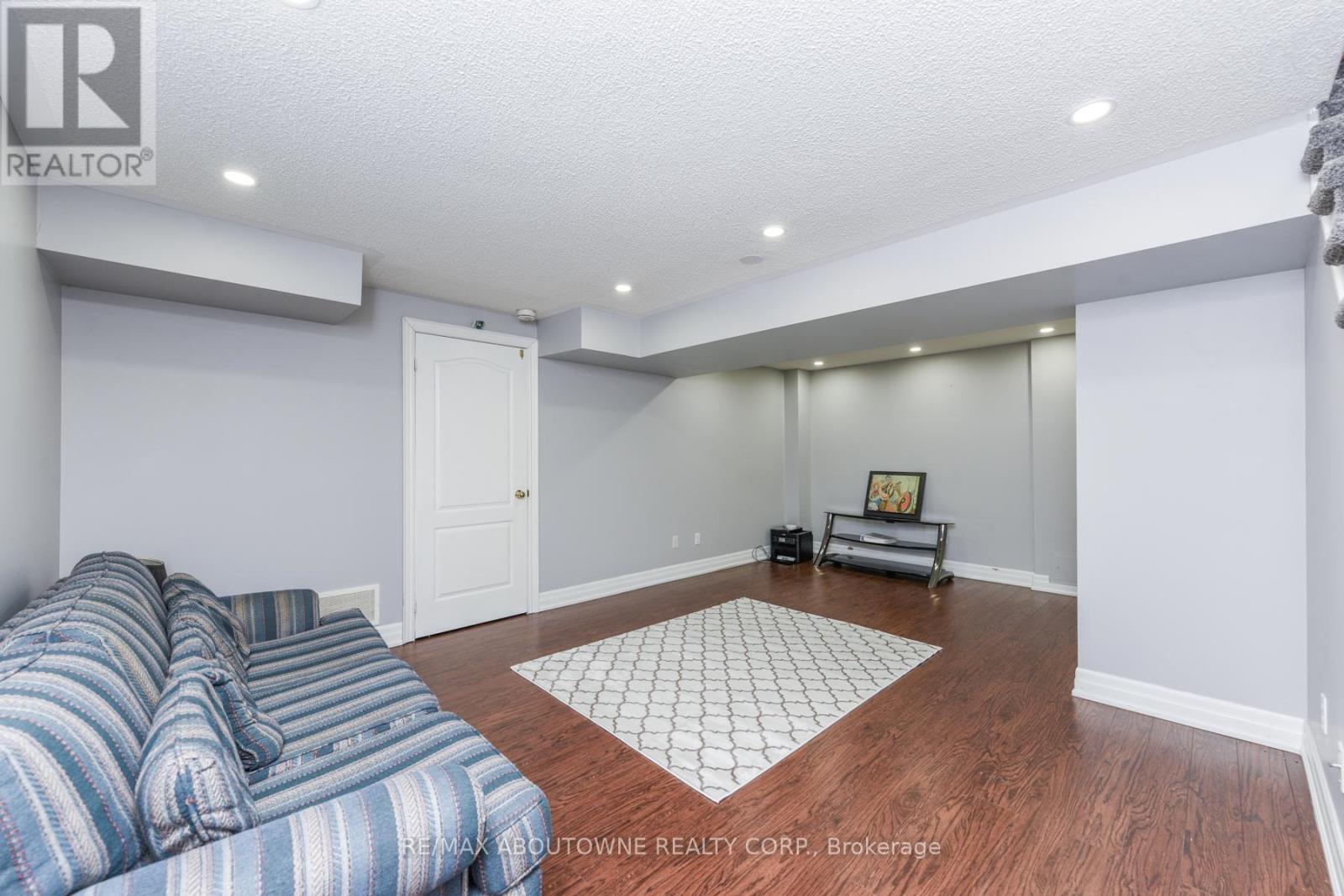 32 Lockheed Crescent, Brampton, Ontario  L7A 3G2 - Photo 42 - W12627764