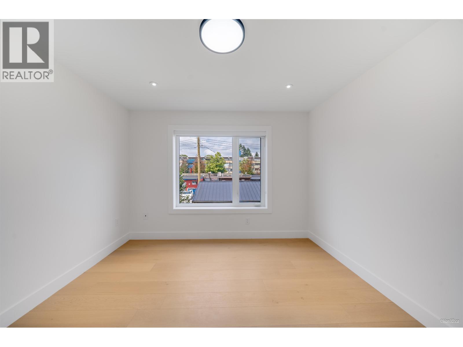 2 4463 Walden Street, Vancouver, British Columbia  V5V 3S4 - Photo 23 - R3073338