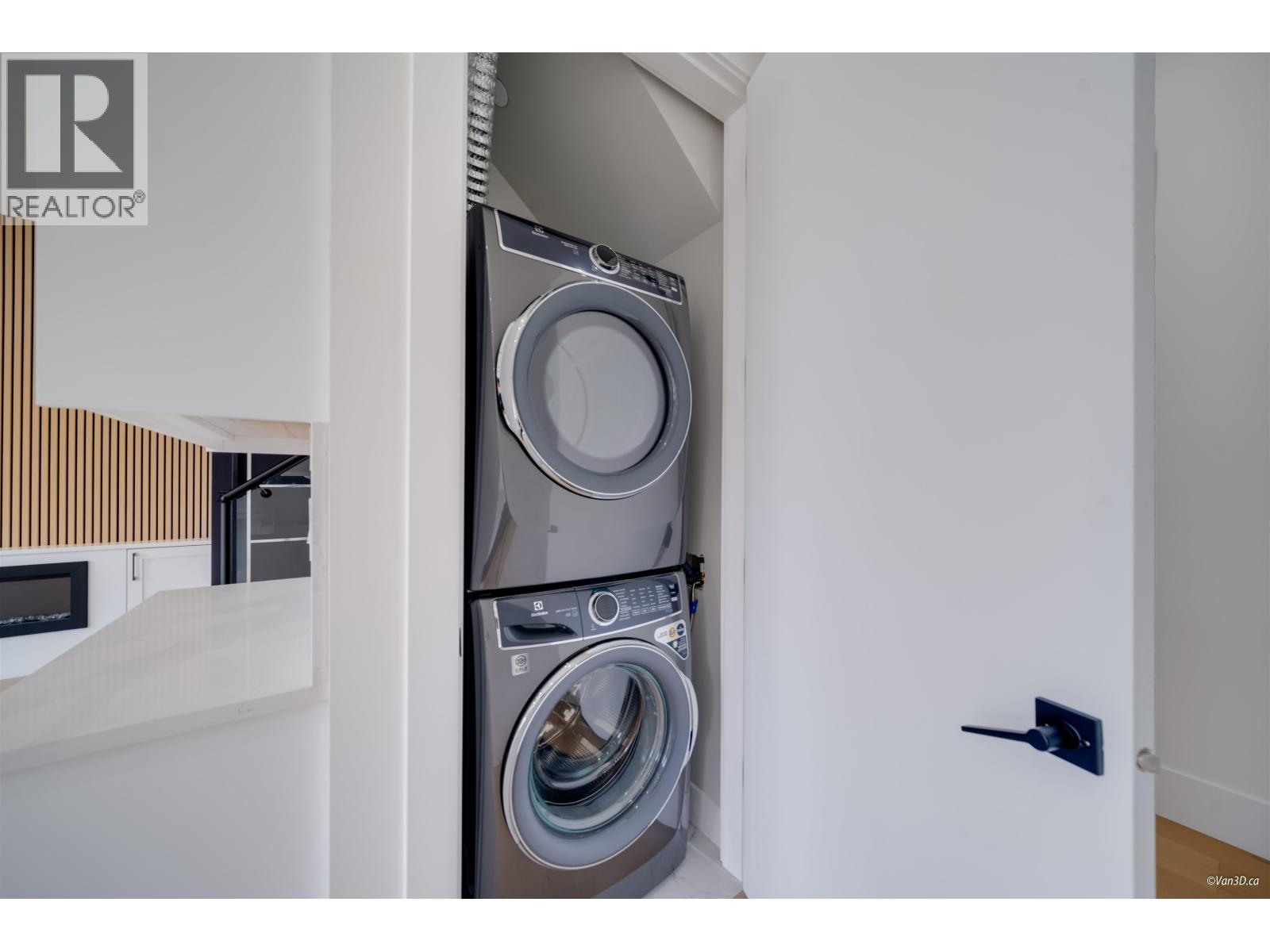 2 4463 Walden Street, Vancouver, British Columbia  V5V 3S4 - Photo 19 - R3073338