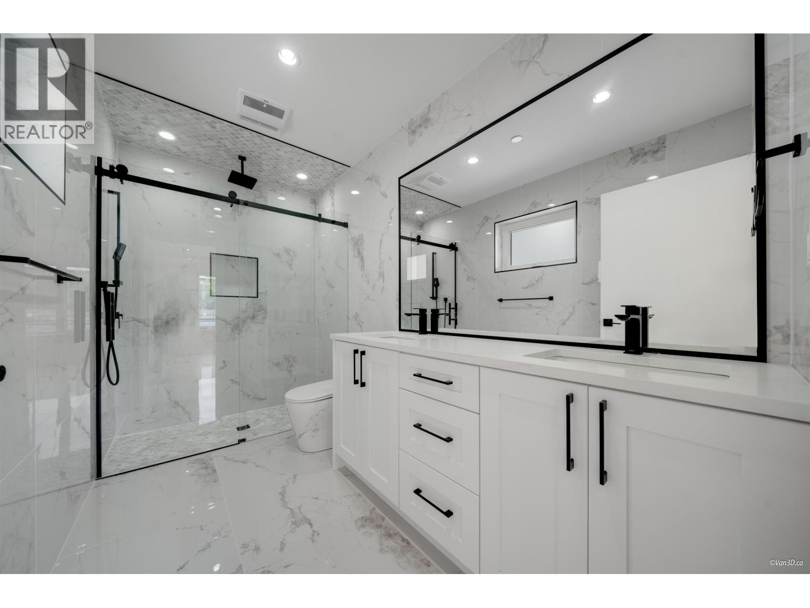 2 4463 Walden Street, Vancouver, British Columbia  V5V 3S4 - Photo 29 - R3073338