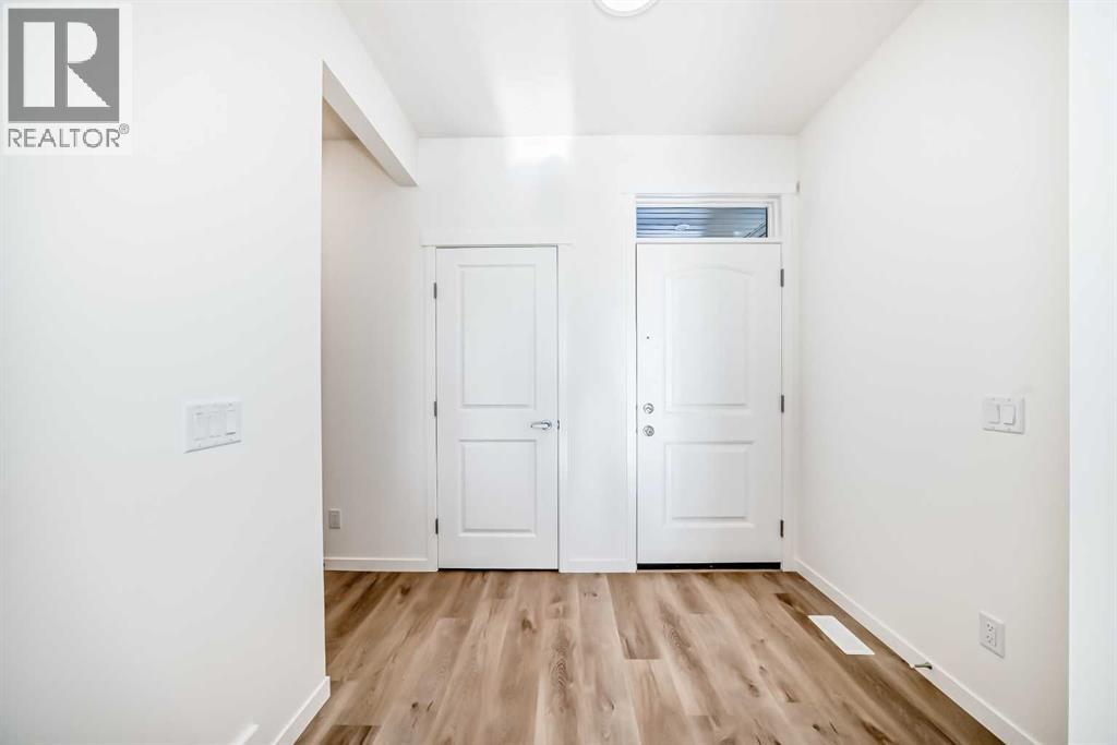 115 Mercado  Se, Calgary, Alberta  T3M 4C9 - Photo 4 - A2274592