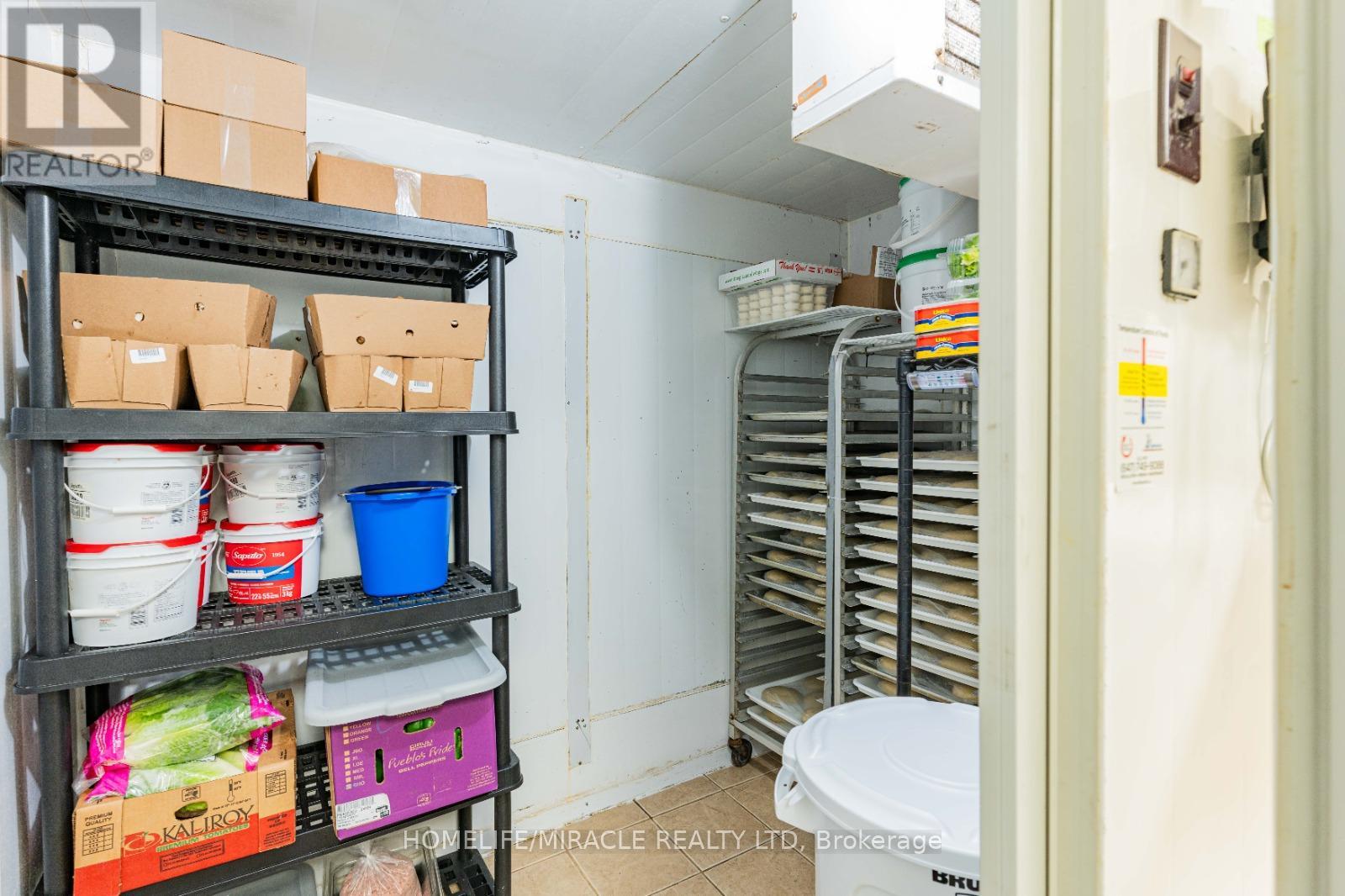 6 - 112 Oriole Parkway, Woolwich, Ontario  N3B 1C5 - Photo 11 - X12627672