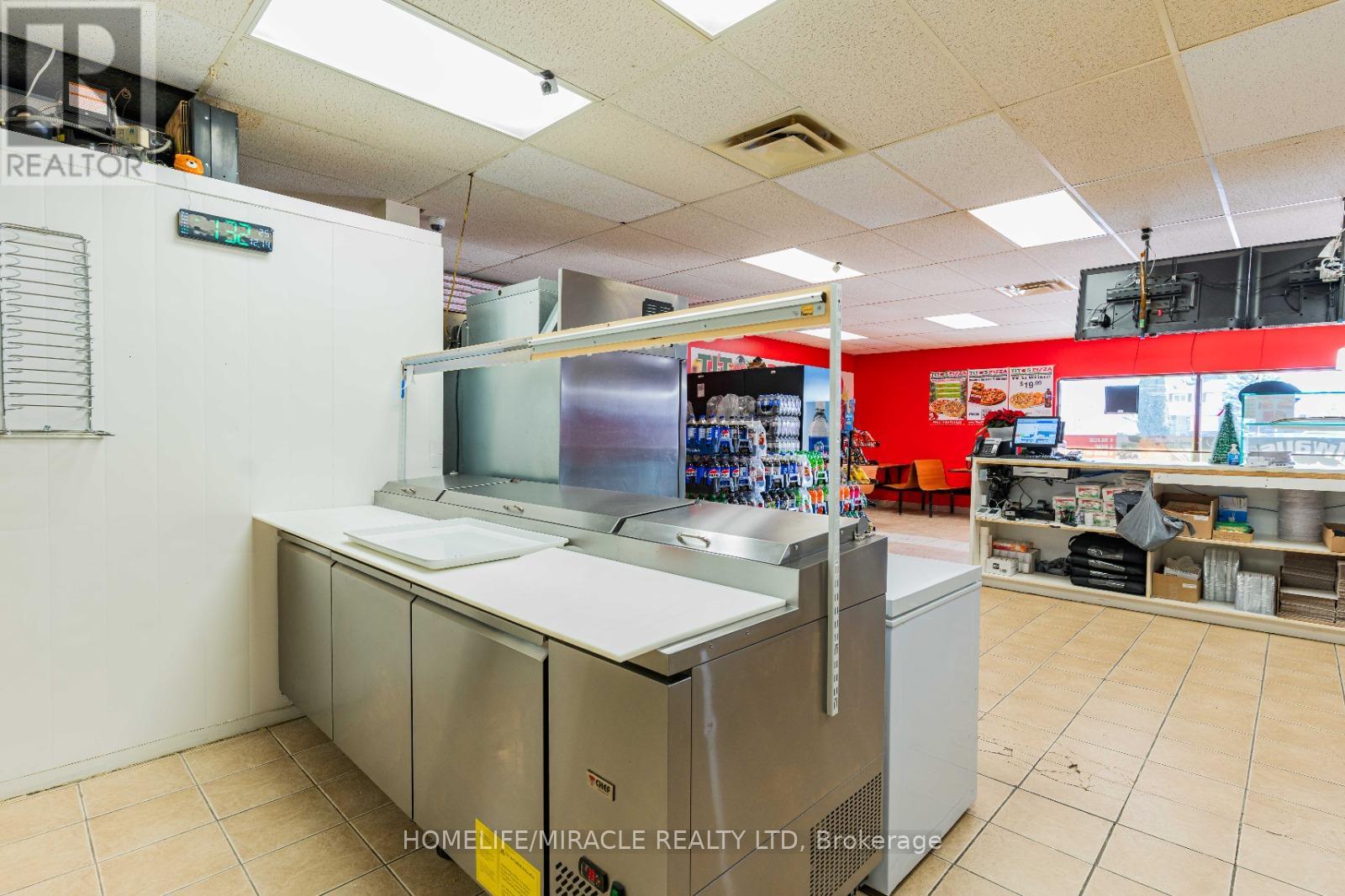 6 - 112 Oriole Parkway, Woolwich, Ontario  N3B 1C5 - Photo 25 - X12627672