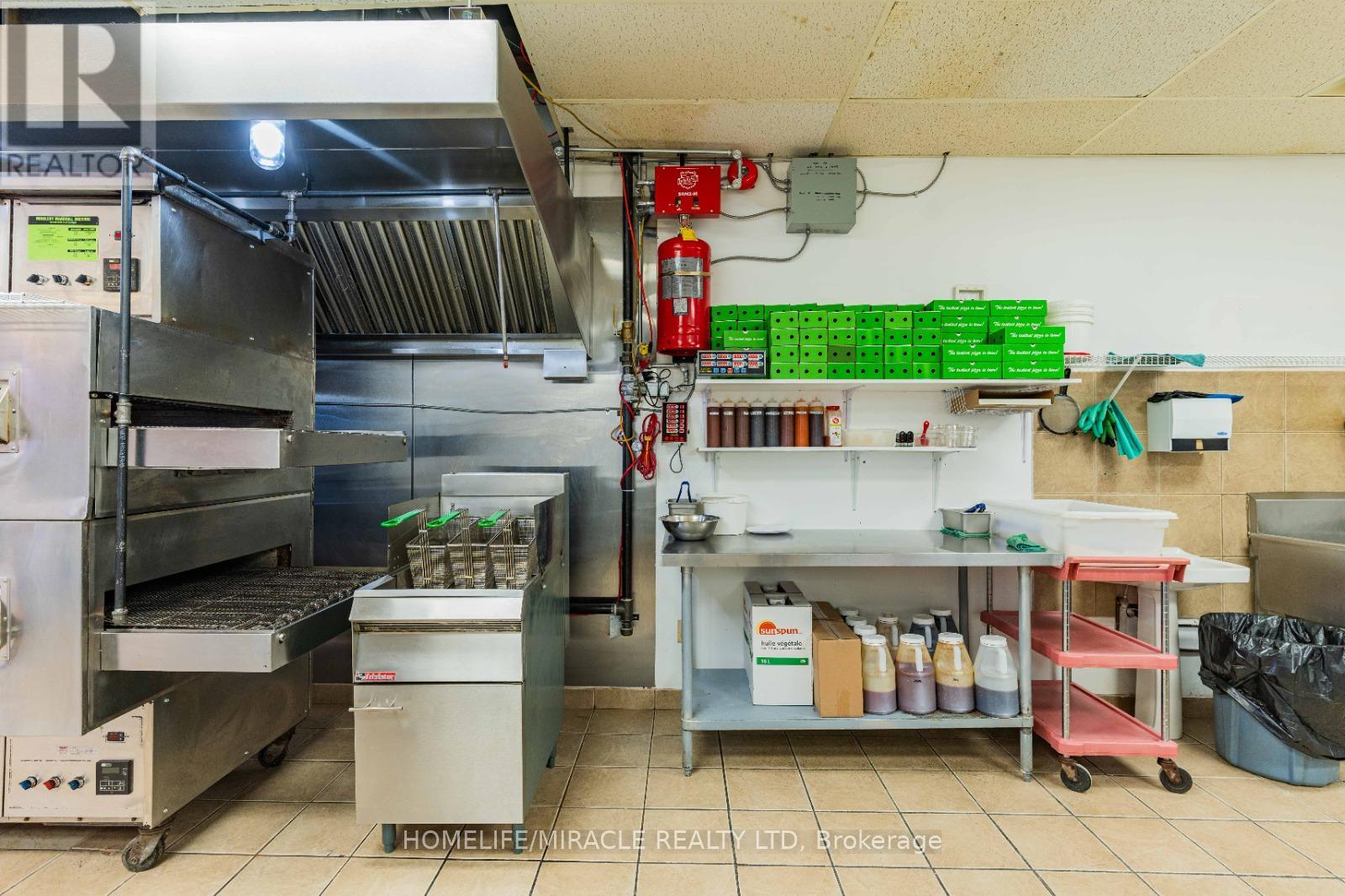 6 - 112 Oriole Parkway, Woolwich, Ontario  N3B 1C5 - Photo 26 - X12627672