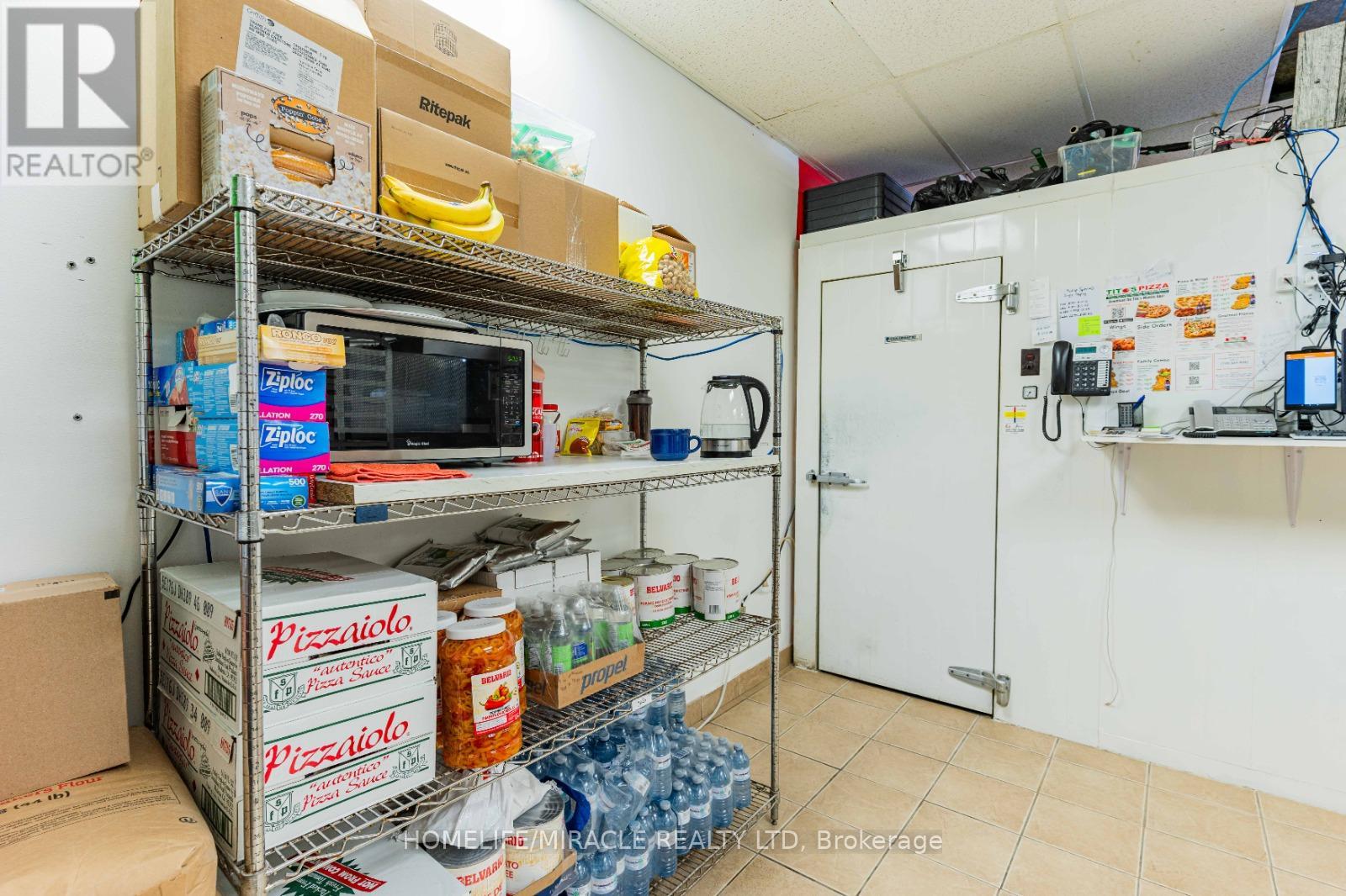 6 - 112 Oriole Parkway, Woolwich, Ontario  N3B 1C5 - Photo 27 - X12627672