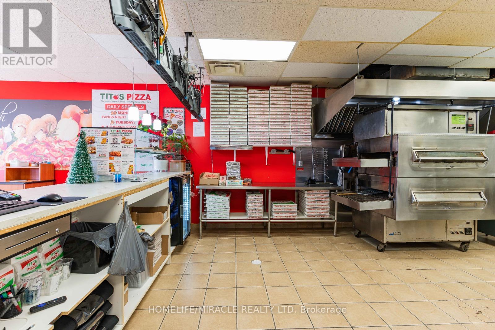 6 - 112 Oriole Parkway, Woolwich, Ontario  N3B 1C5 - Photo 4 - X12627672