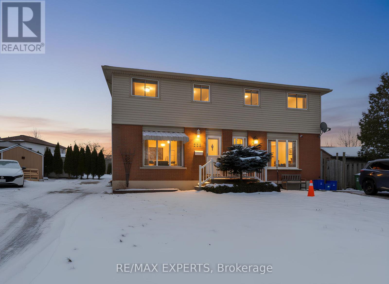 238 Lawnhurst Court, Hamilton, Ontario  L8V 4R4 - Photo 1 - X12627694