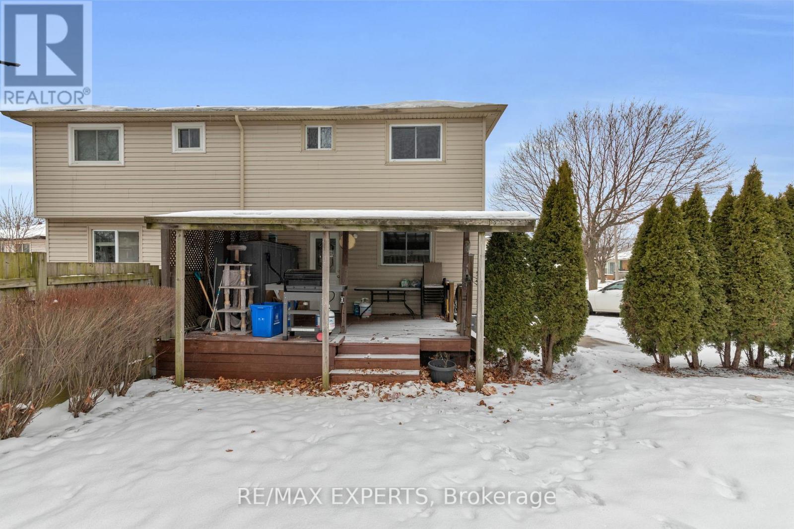 238 Lawnhurst Court, Hamilton, Ontario  L8V 4R4 - Photo 10 - X12627694