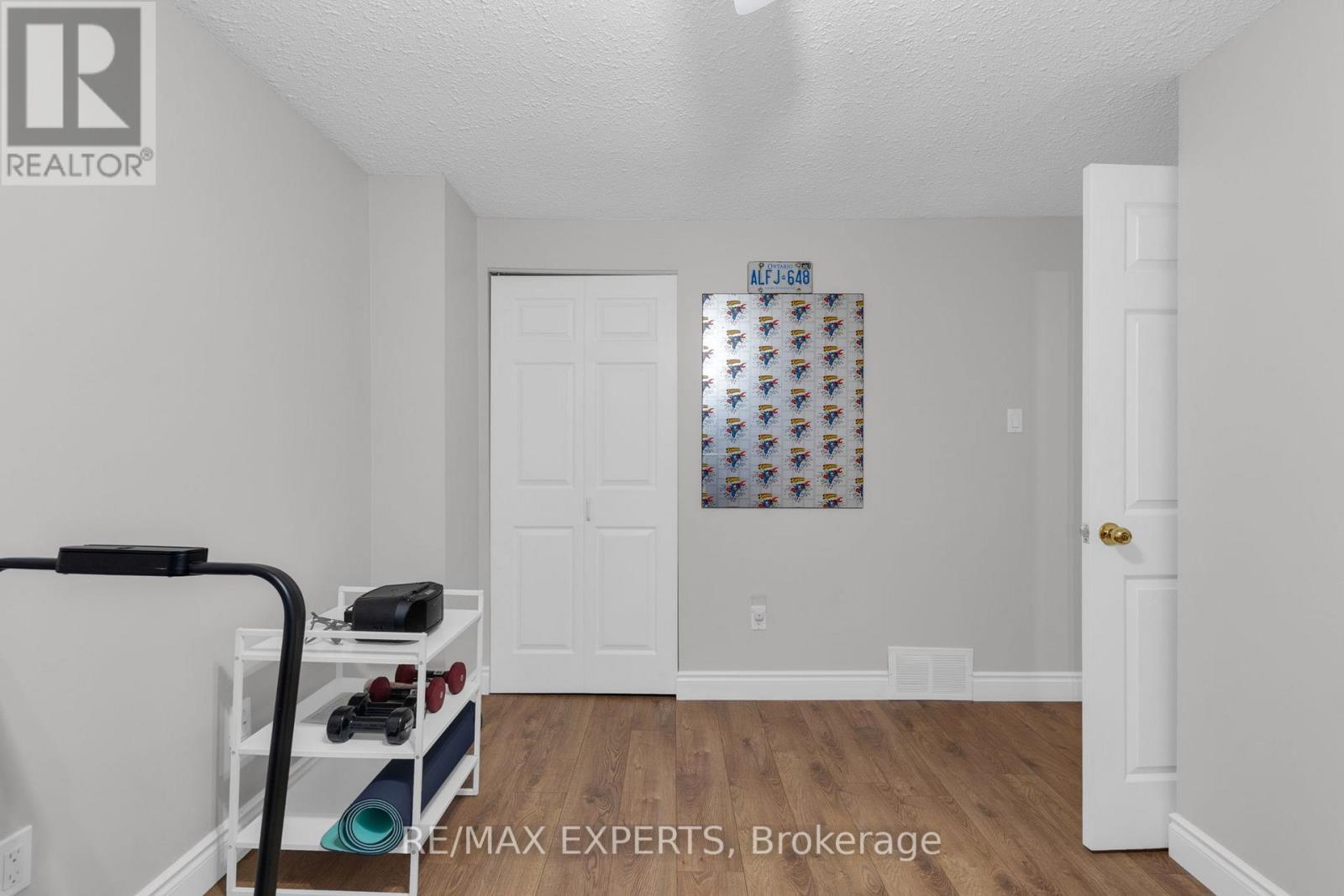 238 Lawnhurst Court, Hamilton, Ontario  L8V 4R4 - Photo 26 - X12627694