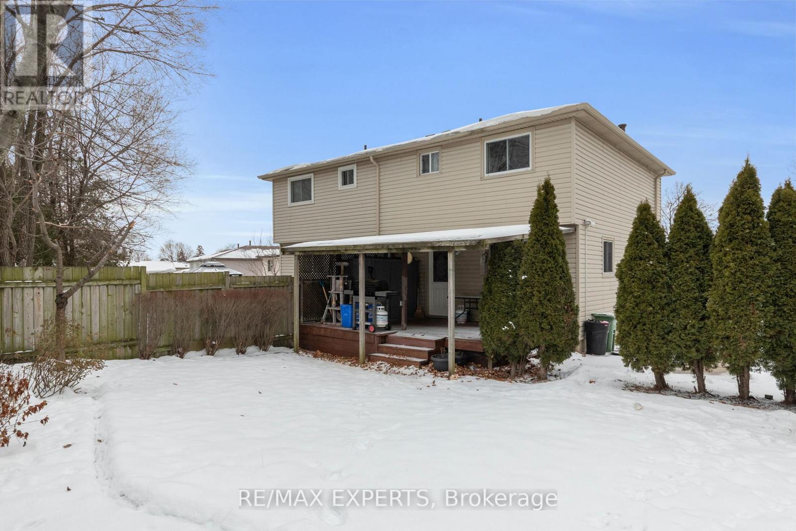 238 Lawnhurst Court, Hamilton, Ontario  L8V 4R4 - Photo 9 - X12627694