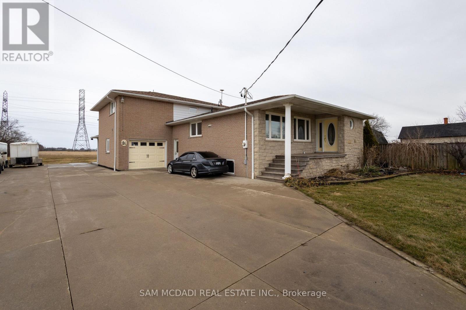 9747 REGIONAL ROAD 20, Grimsby, Ontario