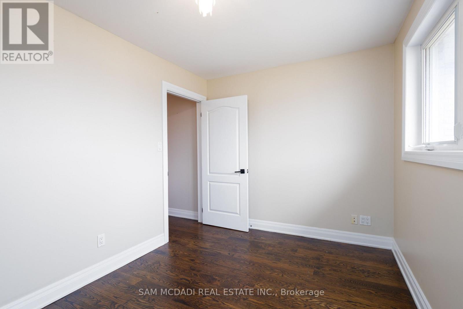 9747 Regional Road 20, Grimsby, Ontario  L0R 2A0 - Photo 21 - X12627768