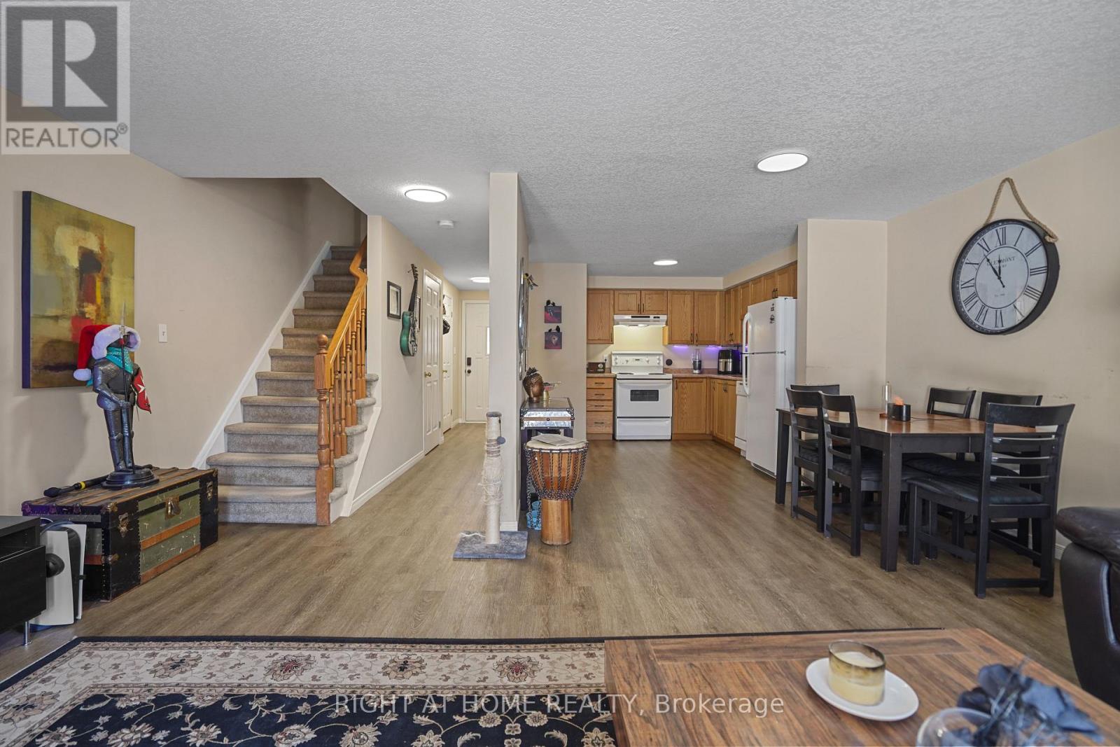 153 Donnenwerth Drive, Kitchener, Ontario  N2E 4C8 - Photo 4 - X12627804