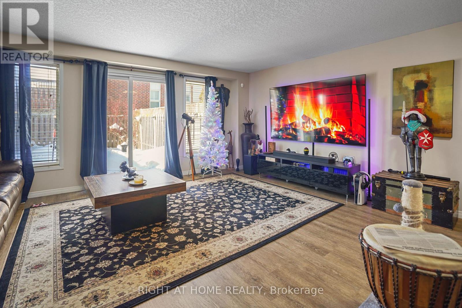 153 Donnenwerth Drive, Kitchener, Ontario  N2E 4C8 - Photo 9 - X12627804