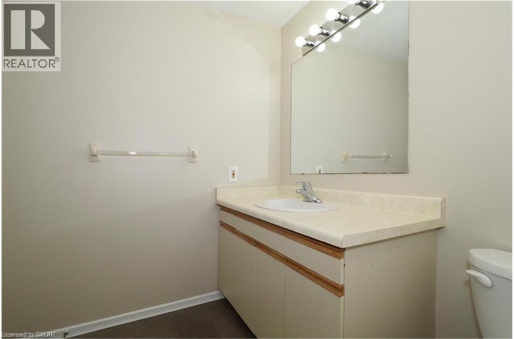 455 Kingscourt Drive Unit# 3, Waterloo, Ontario  N2K 3R5 - Photo 13 - 40793474