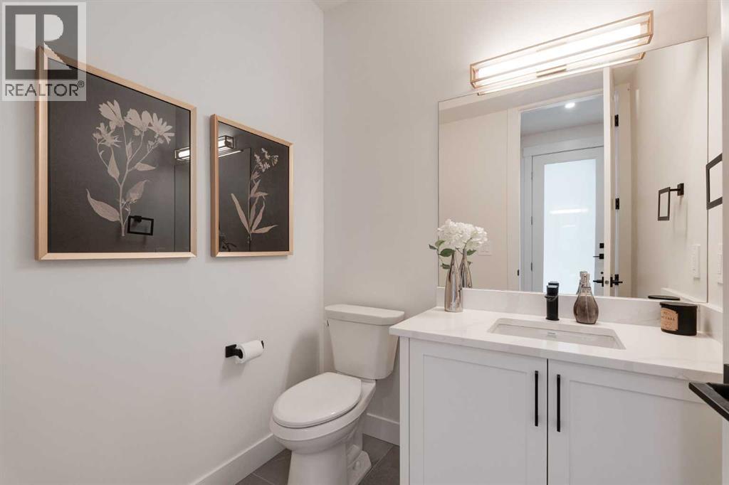 2810 35 Street Sw, Calgary, Alberta  T3E 2Y5 - Photo 10 - A2273397