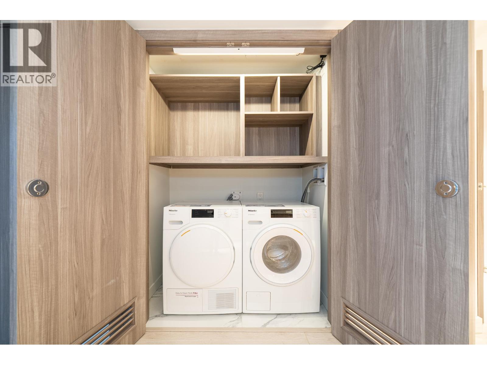 582 8608 Hazelbridge Way, Richmond, British Columbia  V6X 0W2 - Photo 16 - R3073374