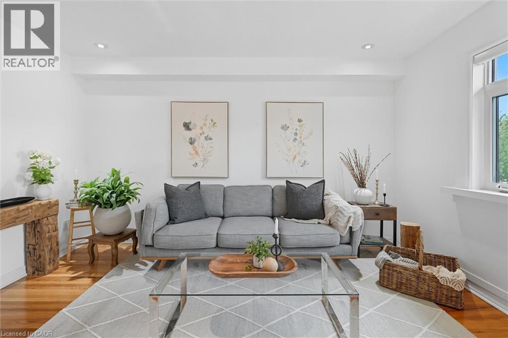 1348 Augustine Drive, Burlington, Ontario L7P 2M8 - Photo 6 - 40771504