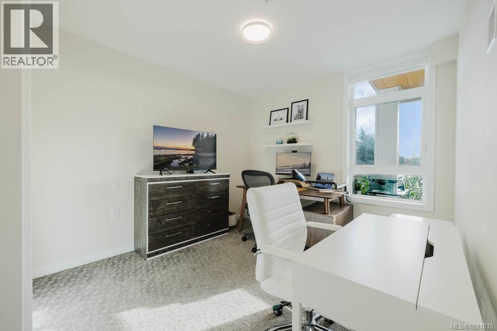 210 881 Short St, Saanich, British Columbia V8X 0B7 - Photo 24 - 1021835