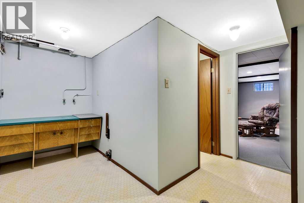 79 Chancellor Way Nw, Calgary, Alberta T2K 1Y3 - Photo 31 - A2274614