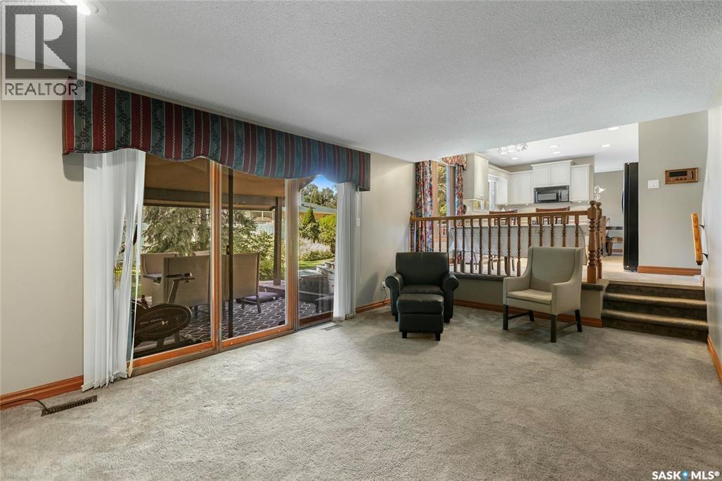 10 Selkirk Crescent, Regina, Saskatchewan  S4S 6J4 - Photo 10 - SK025497