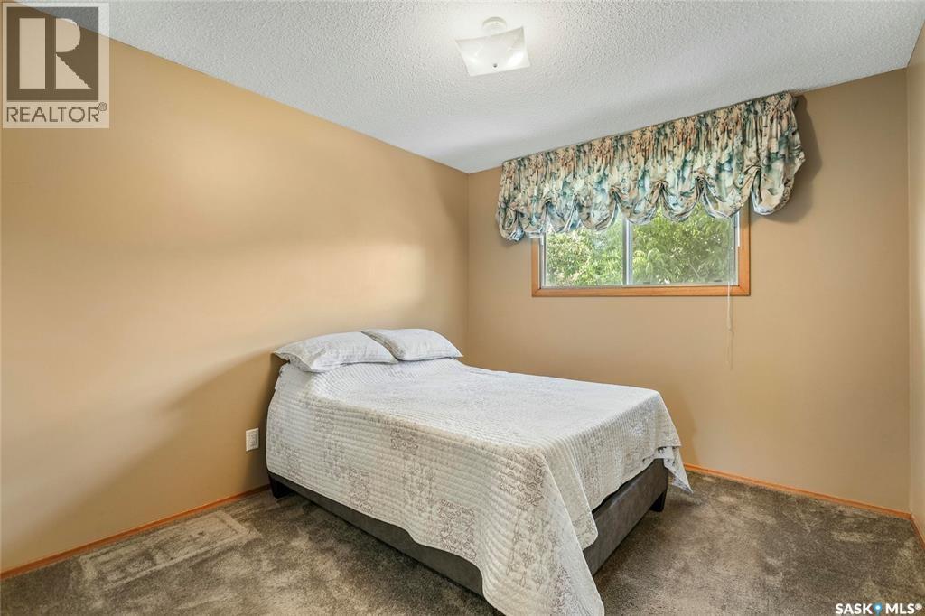 10 Selkirk Crescent, Regina, Saskatchewan  S4S 6J4 - Photo 17 - SK025497