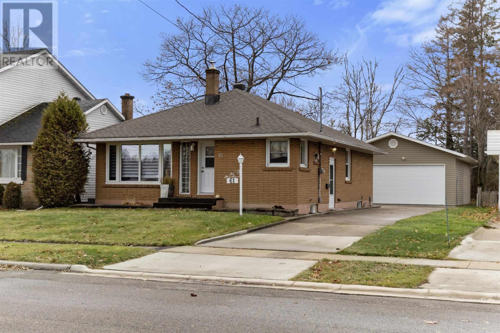 61 Mccrea St, Sault Ste. Marie, Ontario P6A 4A4 - Photo 2 - SM253456
