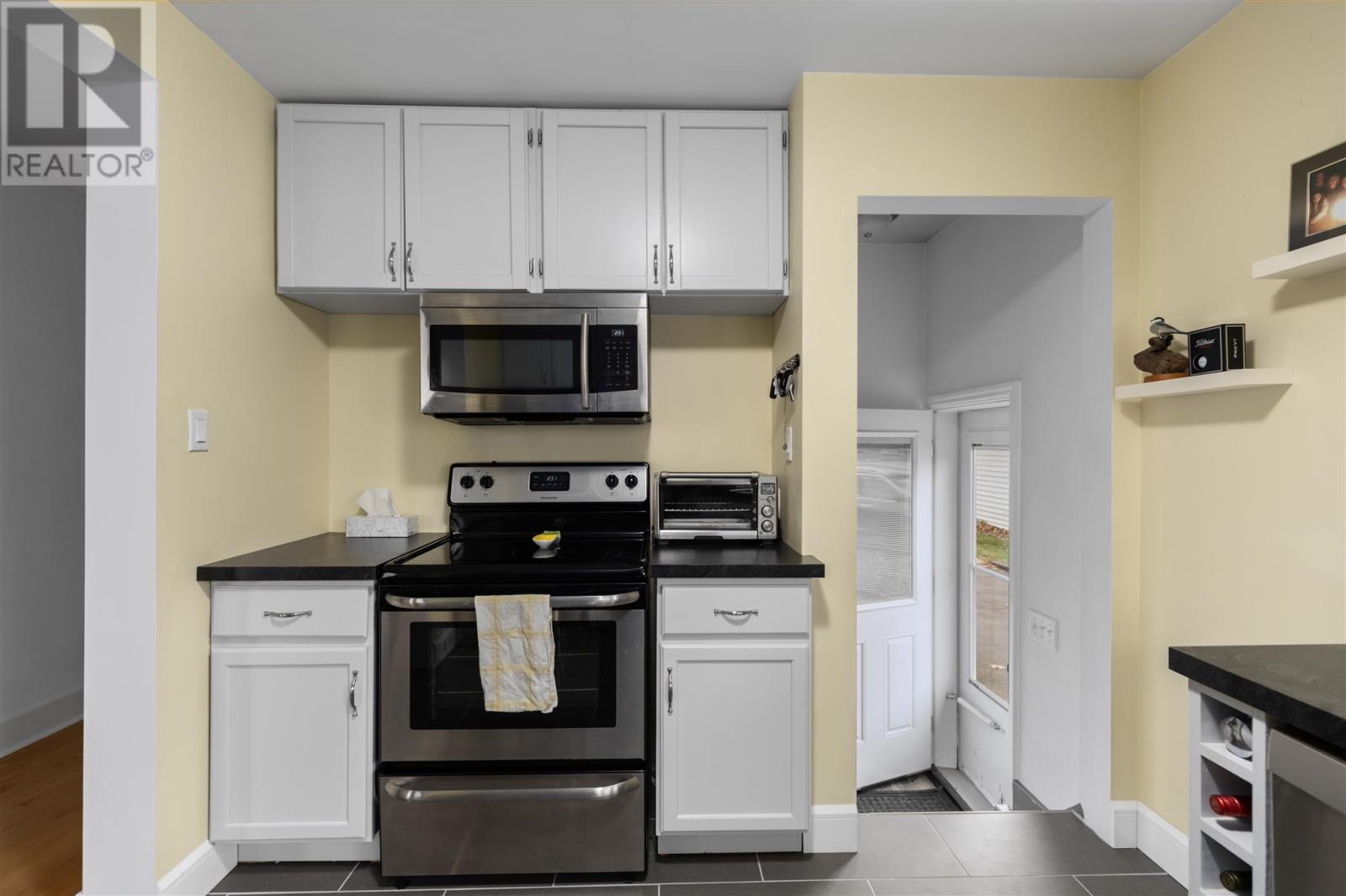 61 Mccrea St, Sault Ste. Marie, Ontario P6A 4A4 - Photo 13 - SM253456