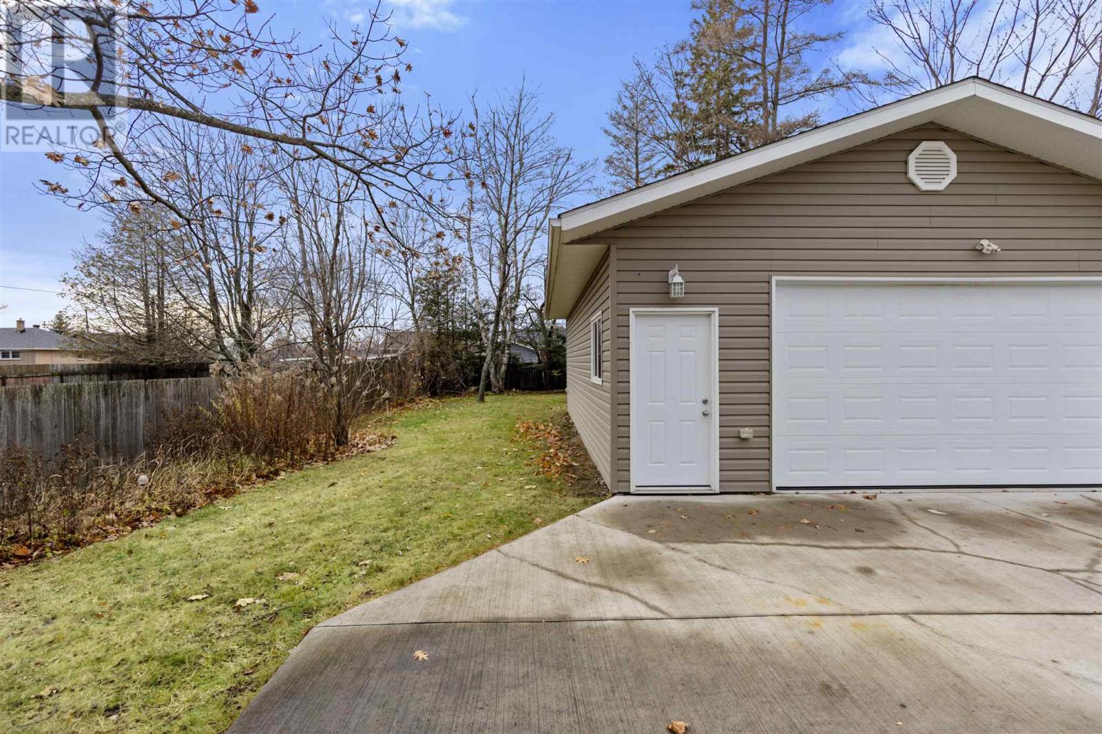 61 Mccrea St, Sault Ste. Marie, Ontario P6A 4A4 - Photo 34 - SM253456