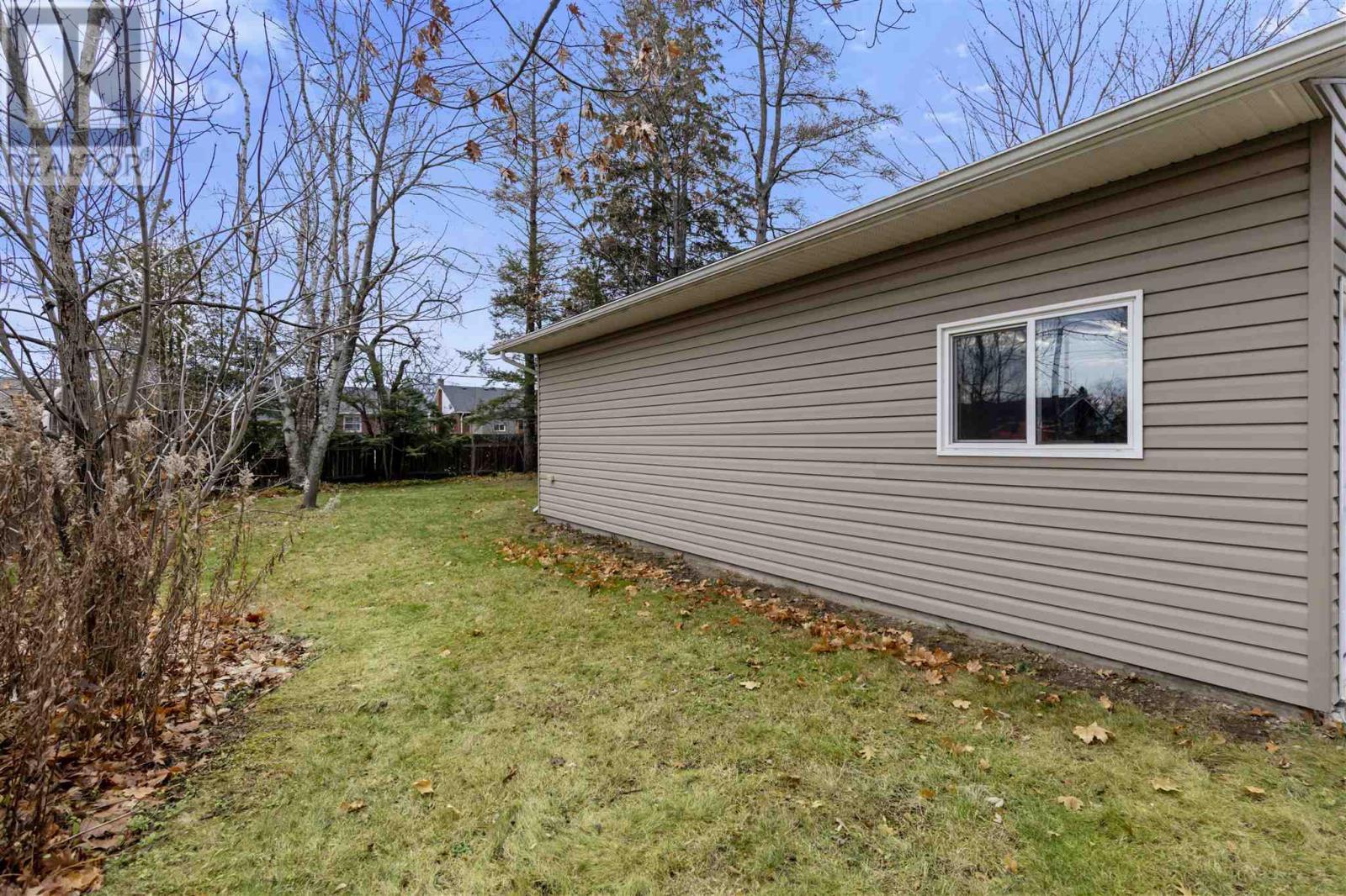 61 Mccrea St, Sault Ste. Marie, Ontario P6A 4A4 - Photo 38 - SM253456