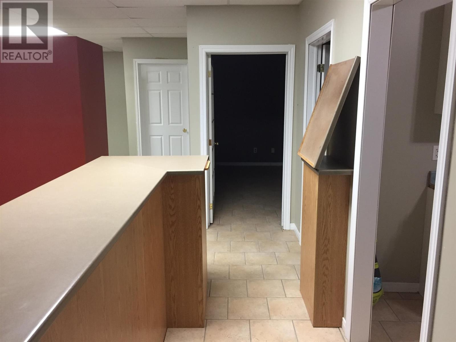 5b Perini Rd, Elliot Lake, Ontario  P4A 2T1 - Photo 4 - SM253457