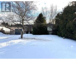 5 Sund Cres, Marathon, Ontario