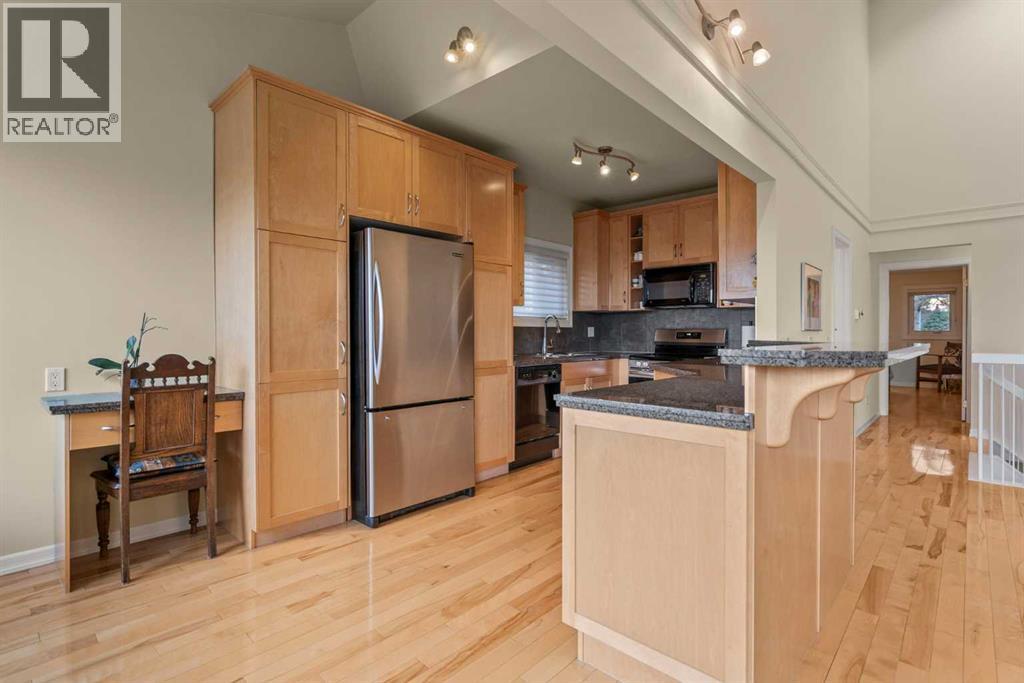 6, 1220 Prominence Way Sw, Calgary, Alberta  T3H 2B3 - Photo 13 - A2269996