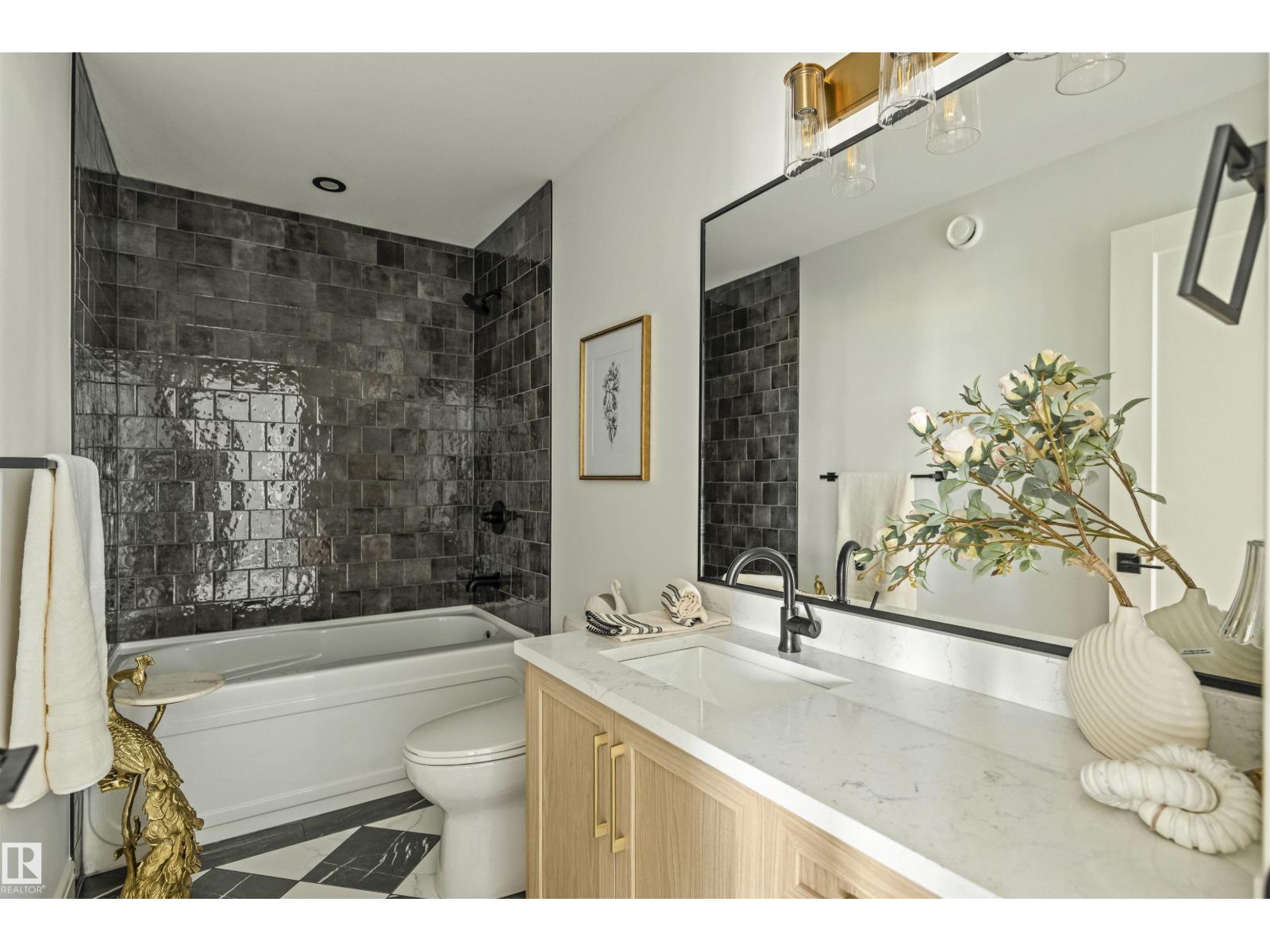 3304 Chickadee Dr Nw Nw, Edmonton, Alberta  T5V 1R5 - Photo 14 - E4467949