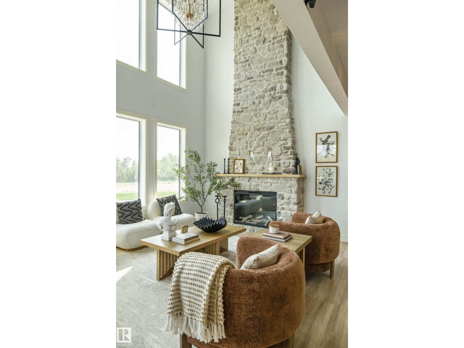 3304 Chickadee Dr Nw Nw, Edmonton, Alberta  T5V 1R5 - Photo 5 - E4467949