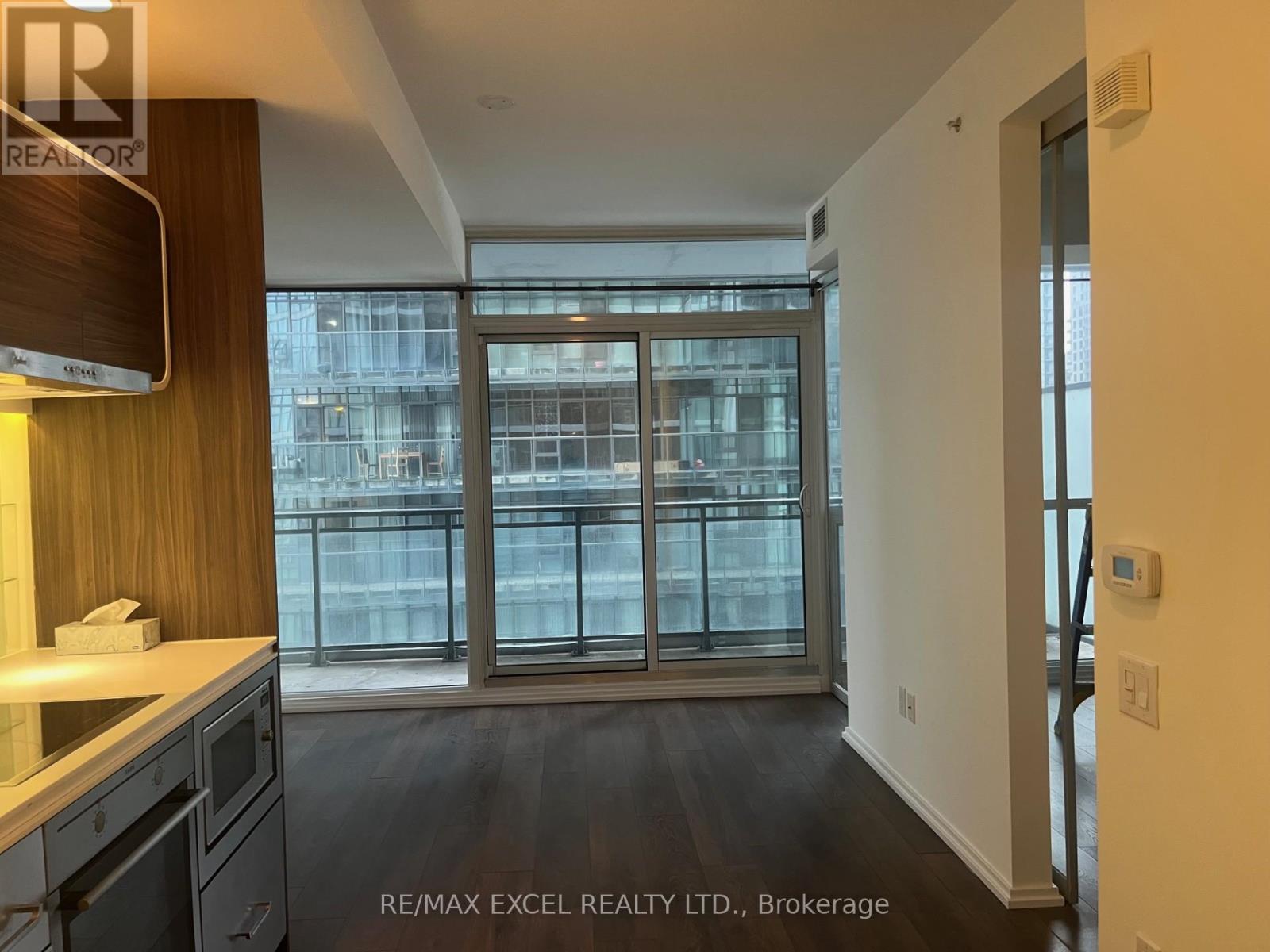 1805 - 45 Charles Street E, Toronto, Ontario  M4Y 0B8 - Photo 4 - C12612804