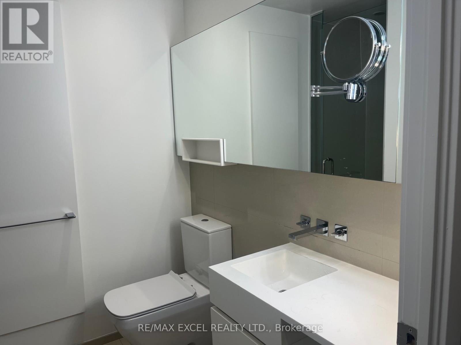 1805 - 45 Charles Street E, Toronto, Ontario  M4Y 0B8 - Photo 8 - C12612804