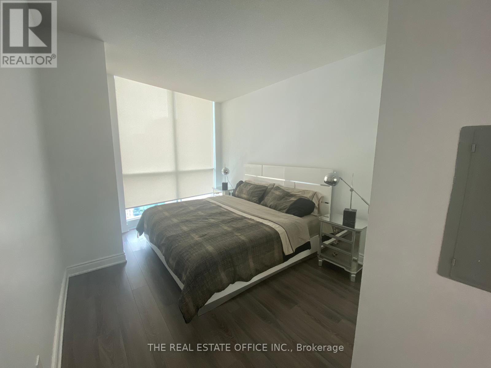 3802 - 219 Fort York Boulevard, Toronto, Ontario  M5V 1B1 - Photo 13 - C12614156
