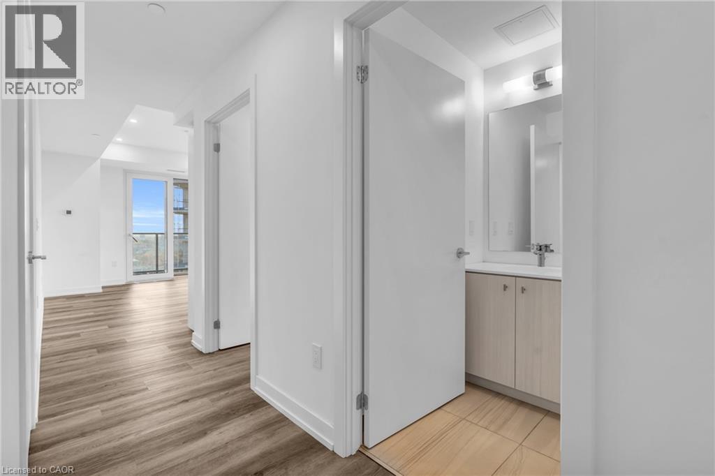 15 Wellington Street S Unit# 1906, Kitchener, Ontario  N2A 4L2 - Photo 8 - 40793360