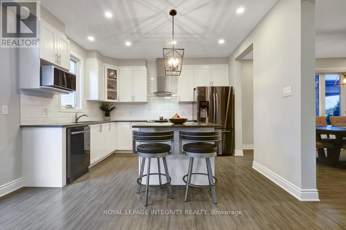 547 Parade Drive, Ottawa, Ontario  K2S 0X8 - Photo 14 - X12454539