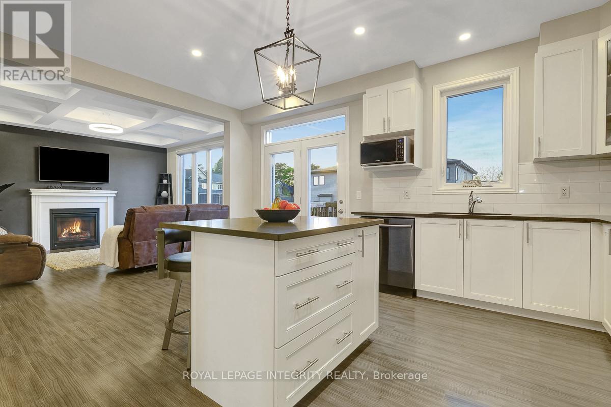 547 Parade Drive, Ottawa, Ontario  K2S 0X8 - Photo 19 - X12454539