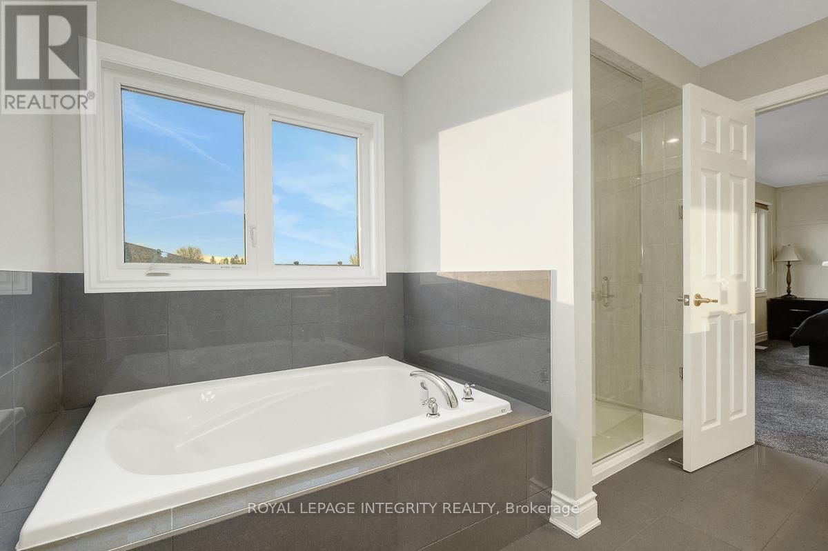 547 Parade Drive, Ottawa, Ontario  K2S 0X8 - Photo 29 - X12454539